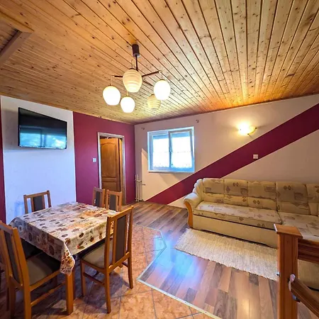 Apartment In 54840 Balatonszarszo