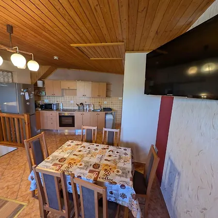 Apartment In 54840 Balatonszarszo