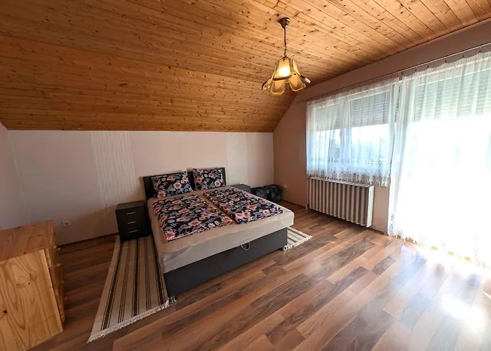 Apartament In 54840 Balatonszarszo